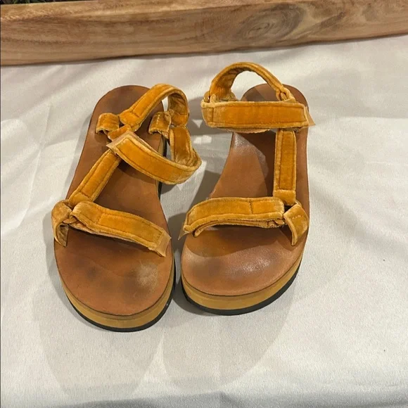 Teva Flatform Universal Velvet Sandals platform sandal women’s size 7 EUC‎ - Picture 3 of 7